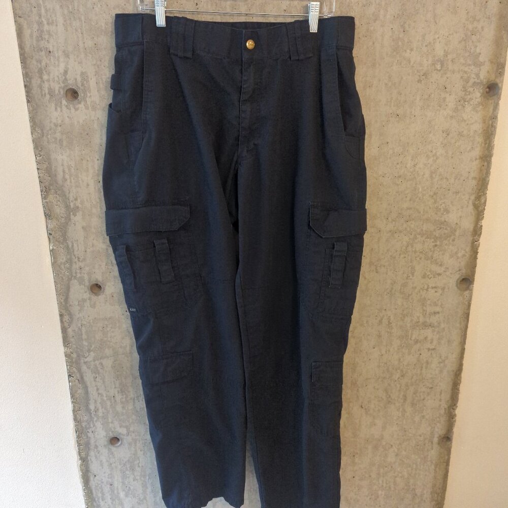 5.11 Tactical Mens 38x32 (meas35x32) Navy Blue Taclite EMS Pants Medical 74363